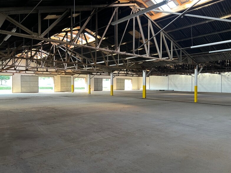 More Photos Of 517 Eastanallee Ave, Athens Industrial For Lease