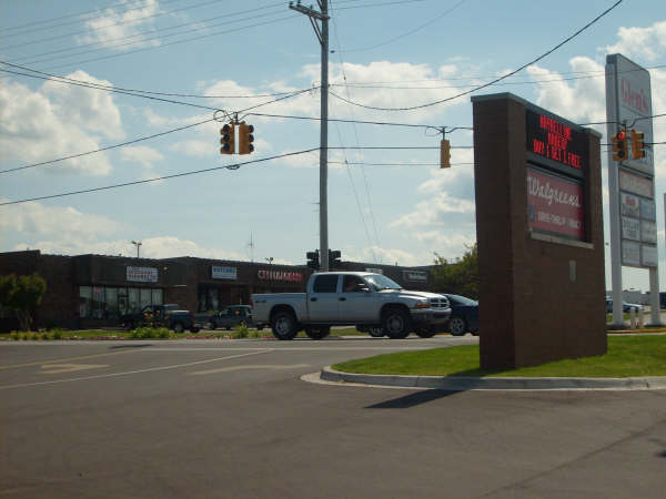 More Photos Of 1006 S Main St, Cheboygan Storefront For Sale