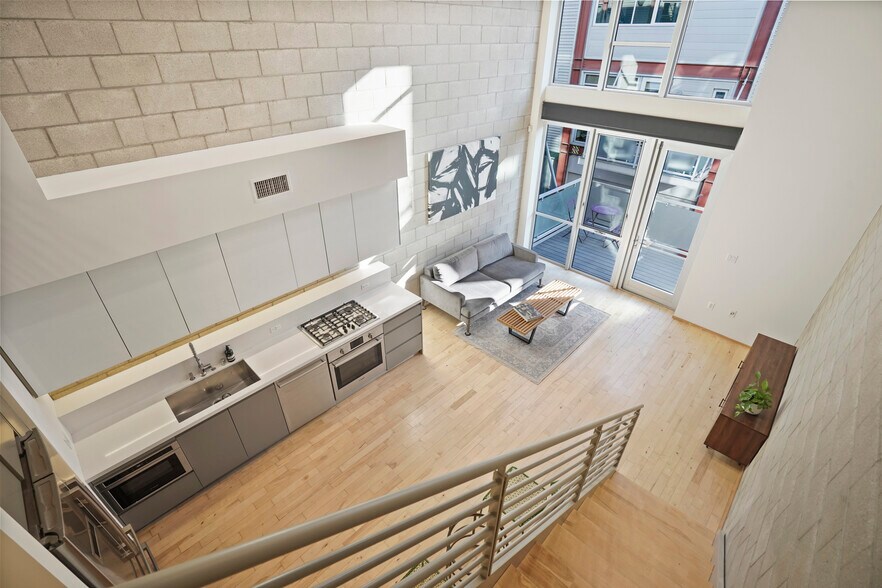 More Photos Of 3450 Cahuenga Blvd W, Los Angeles Office Residential For Lease