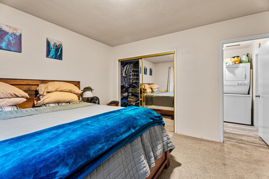 More Photos Of 5707 Mildred St, San Diego Apartments For Sale