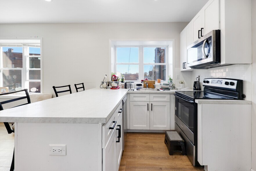 More Photos Of 5-13 Academy St, Poughkeepsie Apartments For Sale