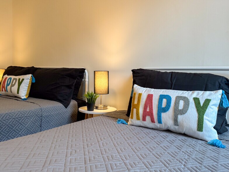 More Photos Of 105 S 5th St, Duquesne Specialty For Sale