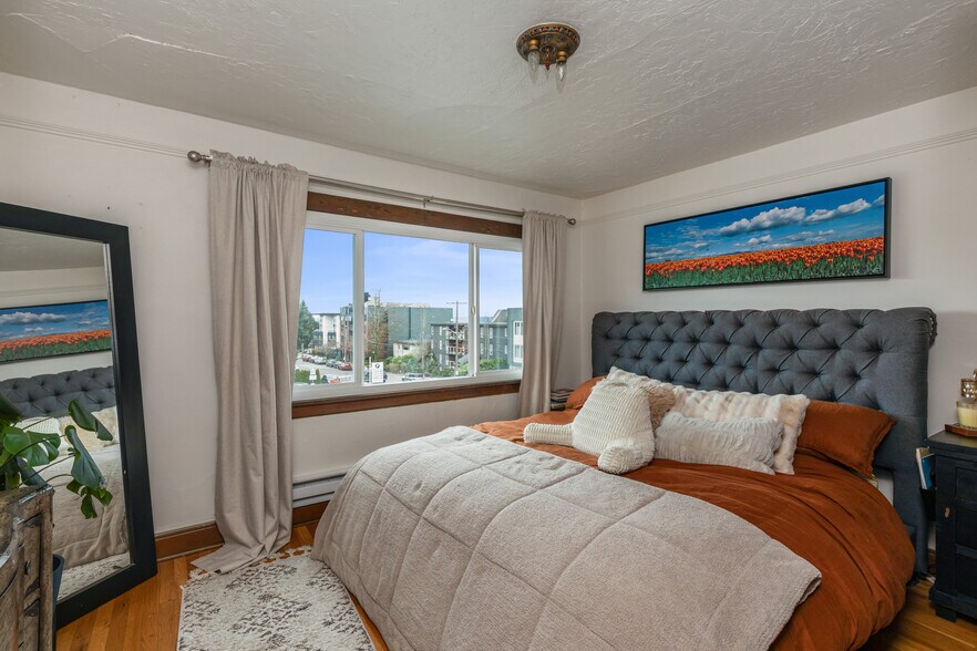 More Photos Of 4319 SW Oregon St, Seattle Apartments For Sale