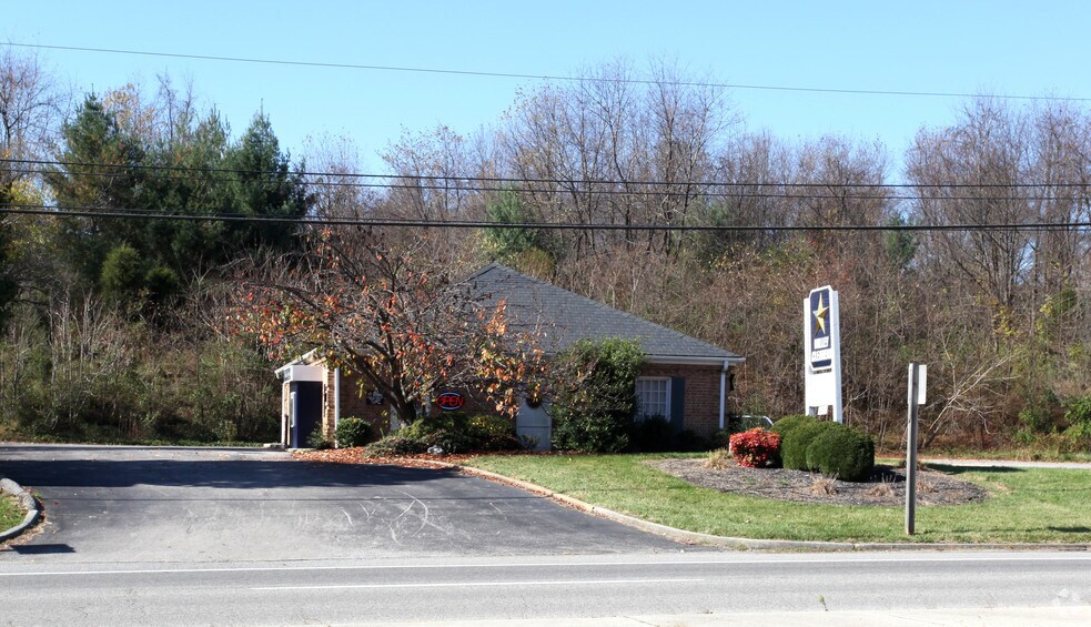 More Photos Of 509 Roanoke Rd, Daleville General Retail For Sale