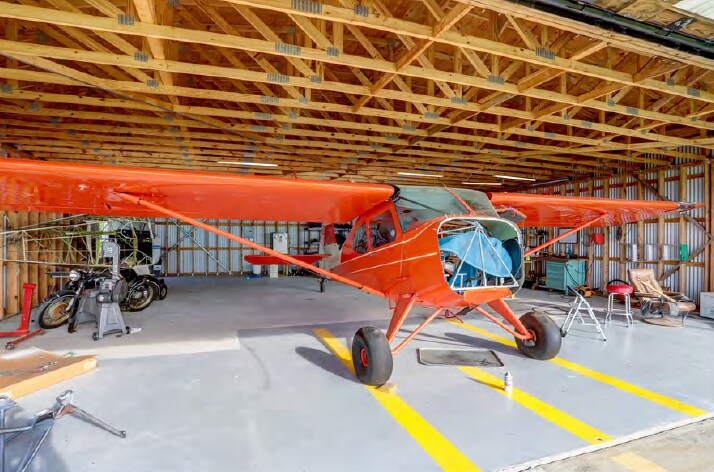 More Photos Of 4695 Gloster Ln, Sealy Airport For Sale