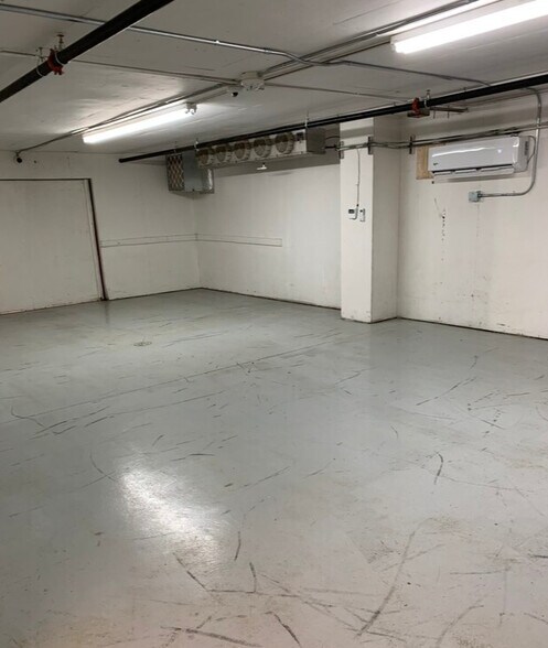 More Photos Of 26800 Encinal Rd, Salinas Manufacturing For Lease