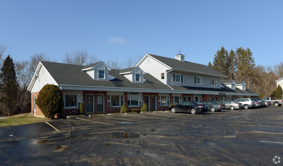 Primary Photo Of 750 Boston Neck Rd, Narragansett Medical For Lease