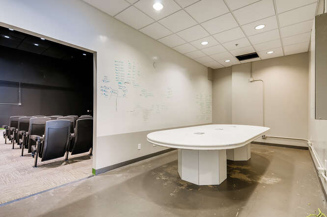 More Photos Of 4721 Ironton St, Denver Warehouse For Lease