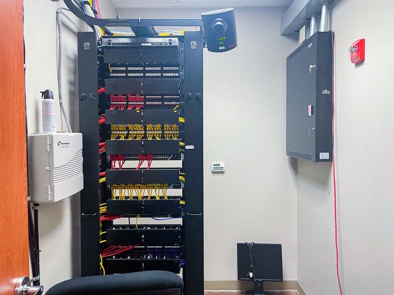 More Photos Of 2625 Co 180 rd, Garden City Manufacturing For Sale