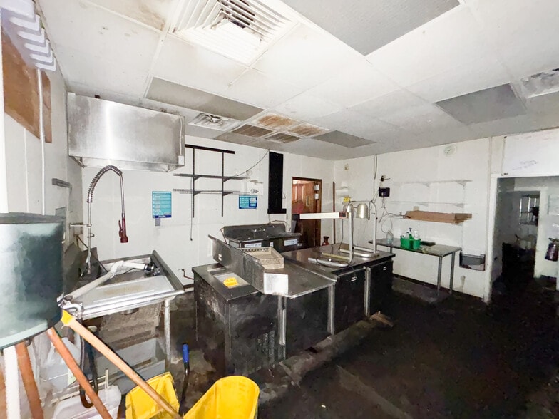 More Photos Of 431 S Jefferson Ave, Springfield Apartments For Lease