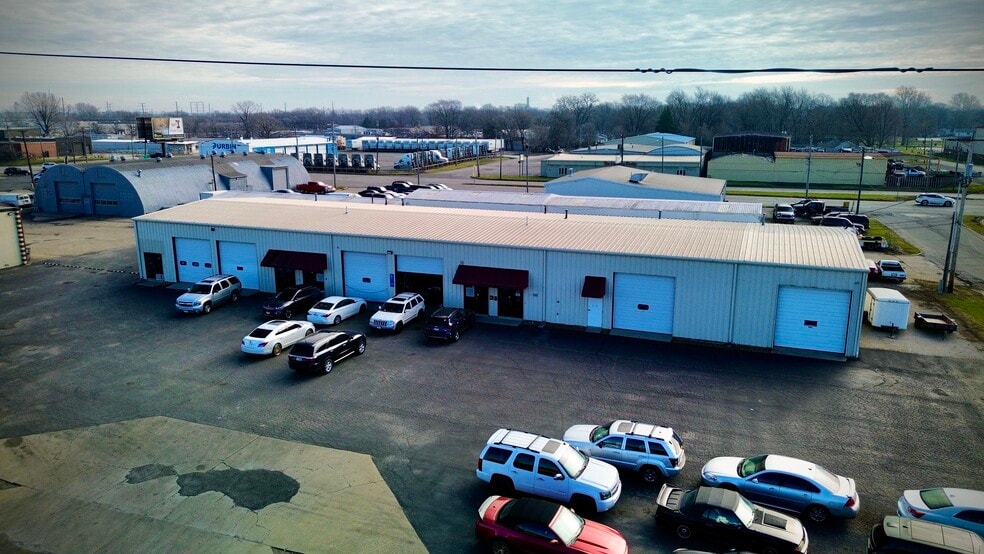 More Photos Of 1750 N 21st St, Decatur Industrial For Lease