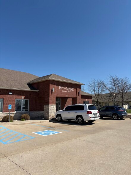 More Photos Of 3930 Mezzanine Dr, Lafayette Medical For Lease