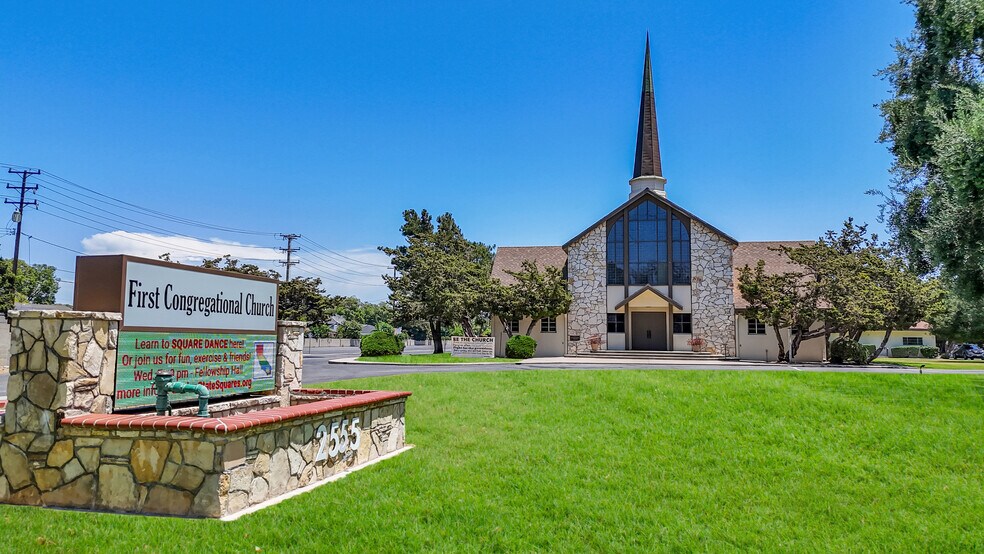 More Photos Of 2555 Santiago St, Santa Ana Schools For Sale