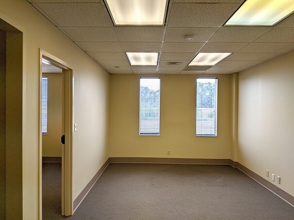 More Photos Of 9385 N 56th St, Temple Terrace General Retail For Lease