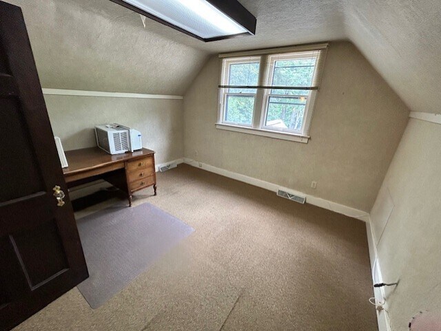 More Photos Of 519 E Genesee St, Fayetteville Office For Sale