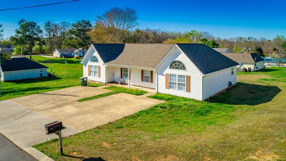 More Photos Of 14 Clara Dr, Ringgold Multifamily For Sale