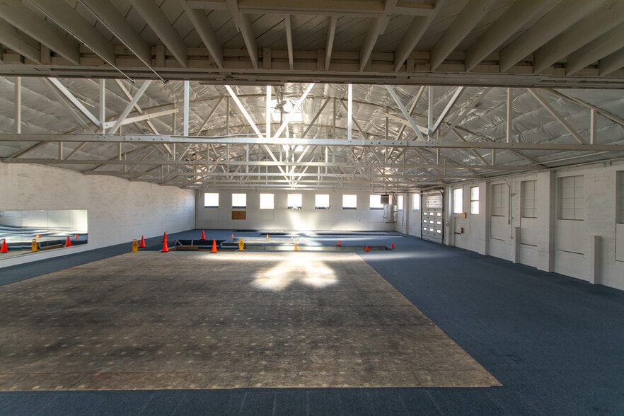 More Photos Of 815 N 1st Ave, Great Falls Auto Dealership For Sale