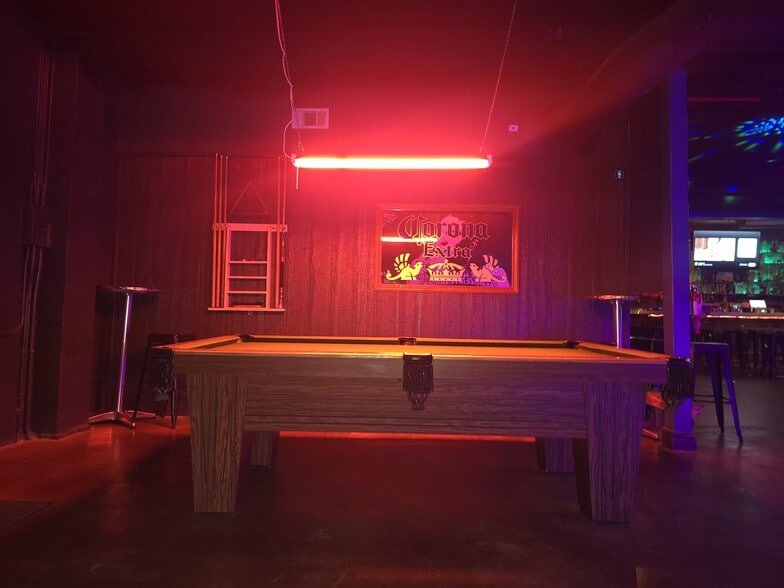 More Photos Of 413 7th St, Modesto Storefront For Sale