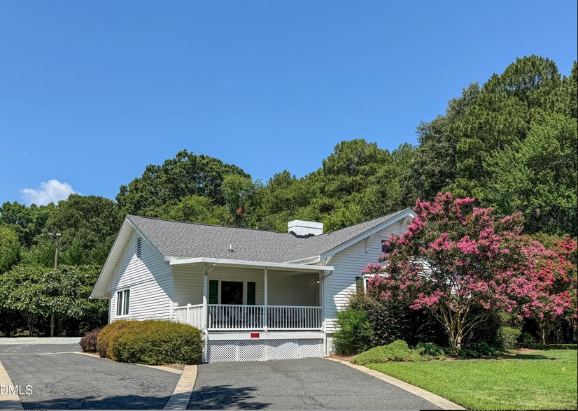More Photos Of 4007 N Roxboro St, Durham Medical For Sale