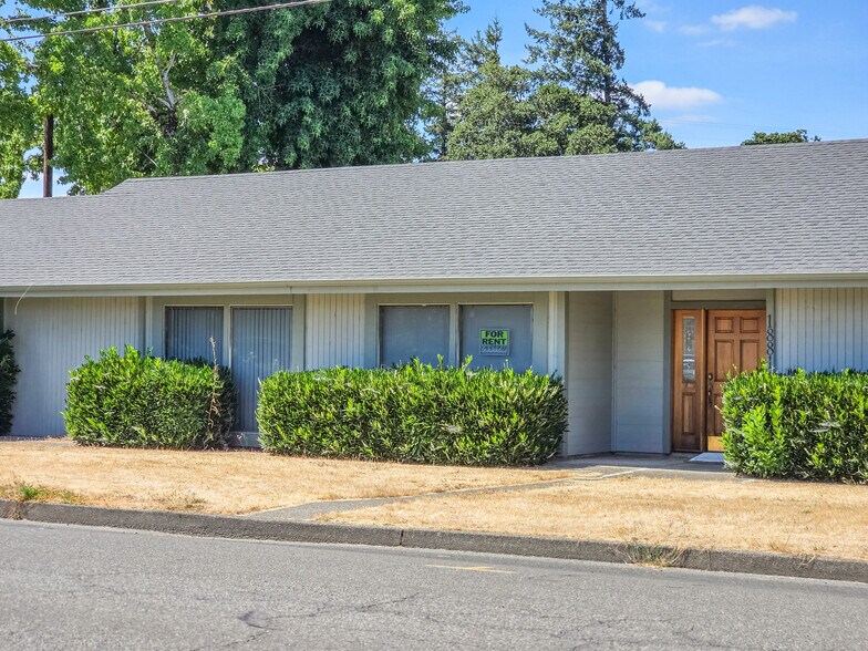 More Photos Of 1881 W Washington St, Stayton Skilled Nursing Facility For Lease