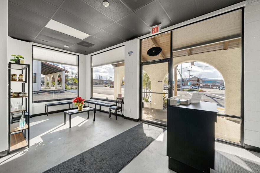 More Photos Of 8115-8149 El Camino Real, Atascadero Storefront Retail Office For Lease