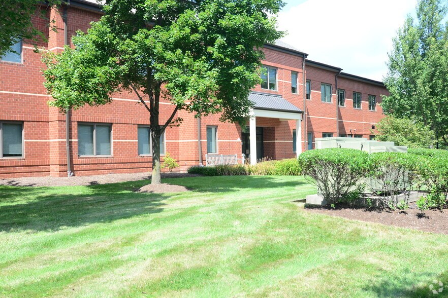 More Photos Of 88 Princeton Hightstown Rd, Princeton Junction Medical For Lease