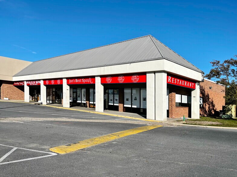 More Photos Of 32 N Dupont Hwy, Selbyville Unknown For Lease