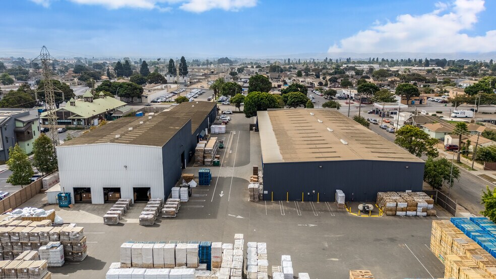 More Photos Of 807 W Main St, Santa Maria Light Manufacturing For Sale