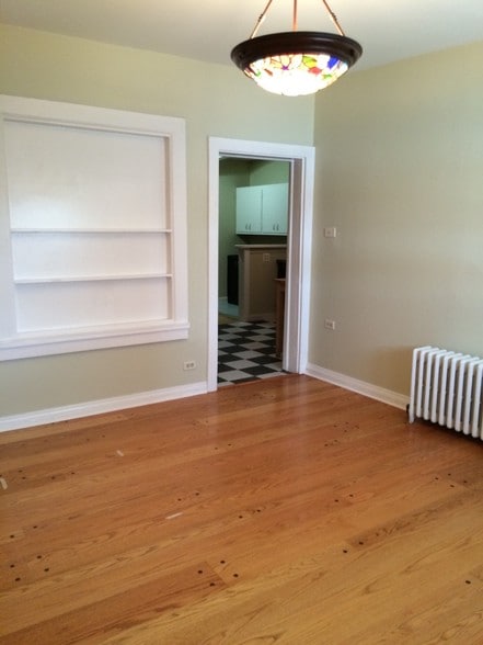 More Photos Of 532-534 Crescent Blvd, Glen Ellyn Storefront Retail Office For Sale