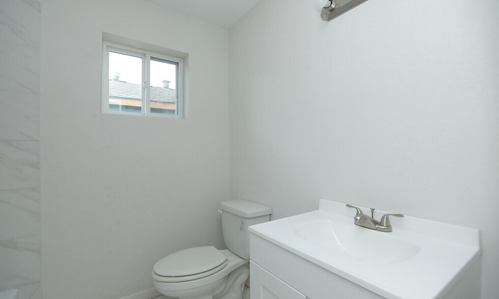 More Photos Of 3805-3813 Wipprecht St, Houston Apartments For Sale