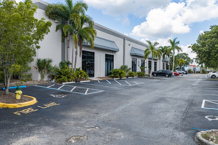 More Photos Of 3698 NW 15th St, Lauderhill Schools For Sale