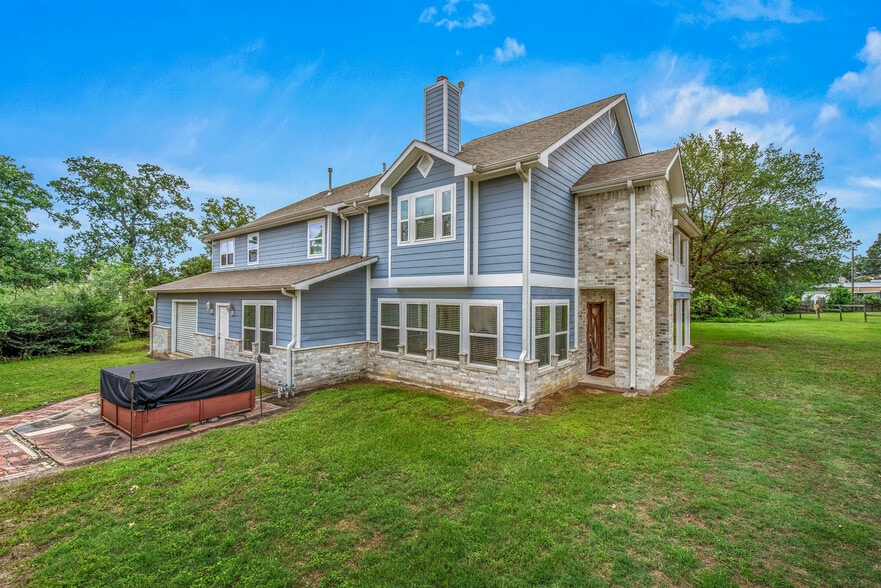 More Photos Of 13863 FM 2154 Rd, College Station Showroom For Sale