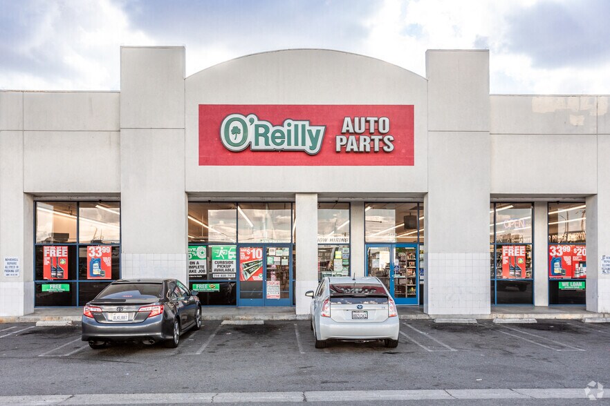 More Photos Of 3420-3456 W Lincoln Ave, Anaheim Unknown For Lease