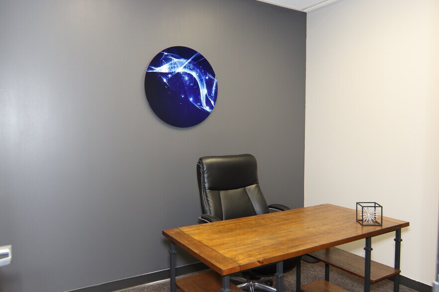 More Photos Of 2295 S Hiawassee Rd, Orlando Office For Sale