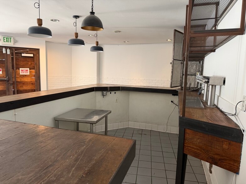 More Photos Of 3129 W Sunset Blvd, Los Angeles Apartments For Lease