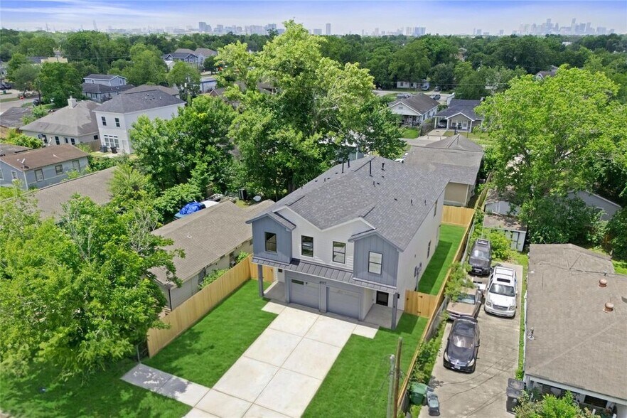 More Photos Of 4117 Kewanee Street #A/B, Houston Apartments For Sale