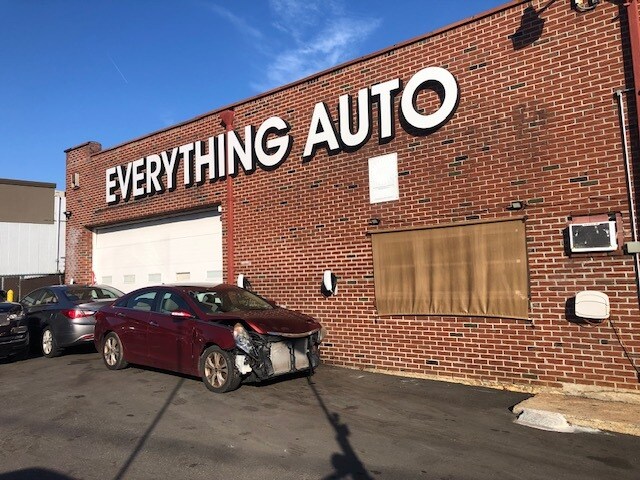 More Photos Of 980 Washington St, Franklin Square Auto Repair For Sale