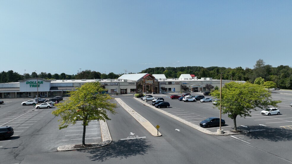 More Photos Of 1800 Sullivan Trl, Easton Storefront For Lease