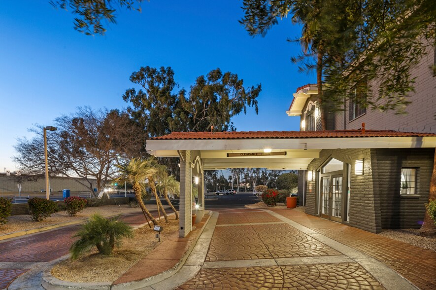 More Photos Of 911 S 48th St, Tempe Hotel For Sale