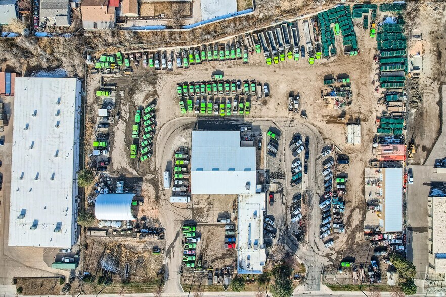 More Photos Of 2525 W 64th Ave, Denver Service For Lease