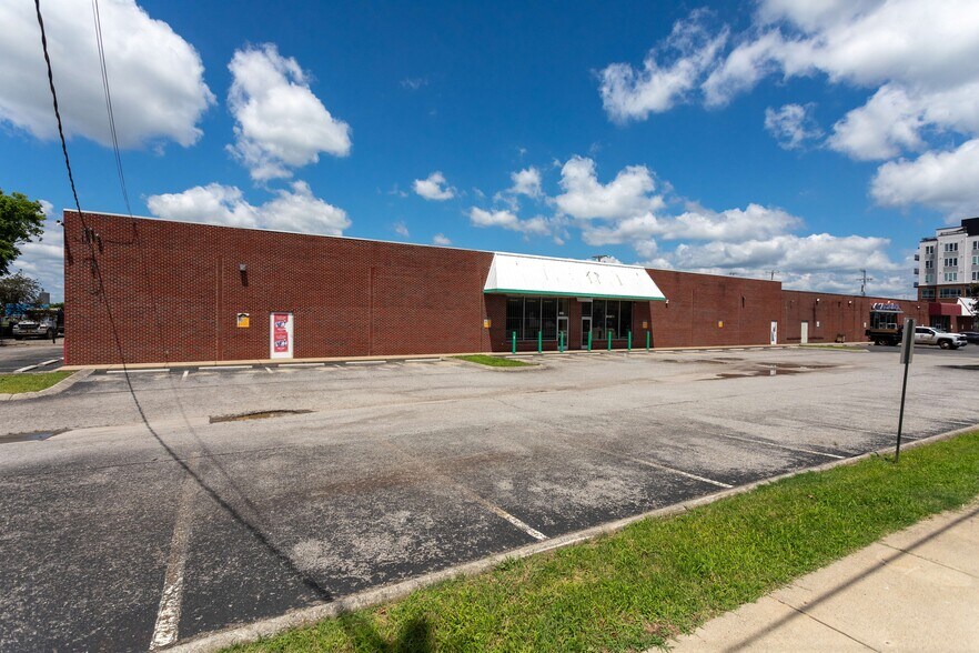 More Photos Of 836-838 Dickerson Pike, Nashville Freestanding For Lease