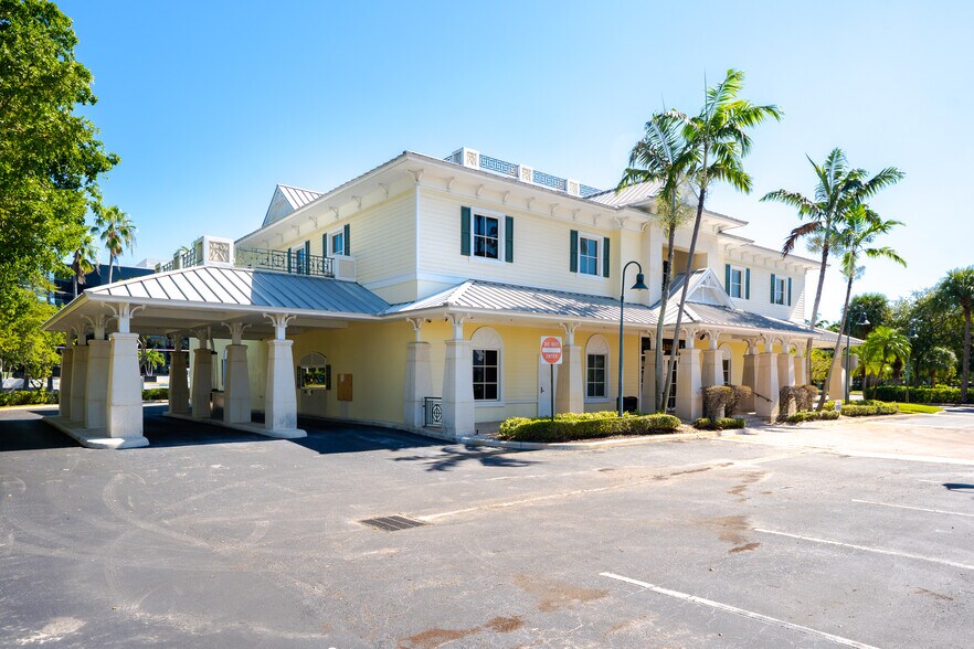 More Photos Of 2420 N Federal Hwy, Boca Raton Bank For Lease