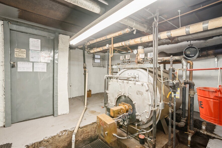 More Photos Of 158-16 Sanford Ave, Flushing Multifamily For Sale