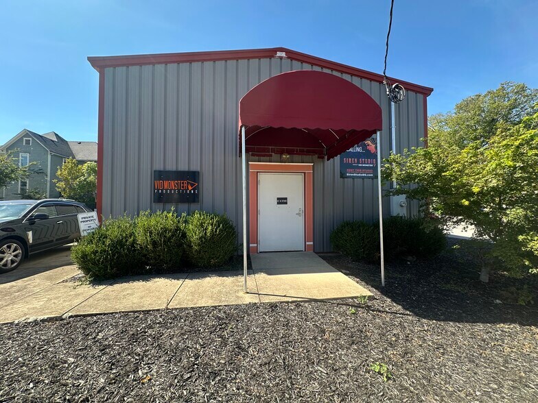 More Photos Of 701 Chestnut St, Bowling Green Office For Lease