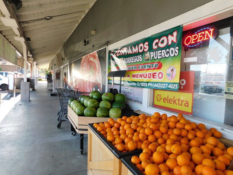 More Photos Of 200 W El Norte Pky, Escondido Unknown For Lease