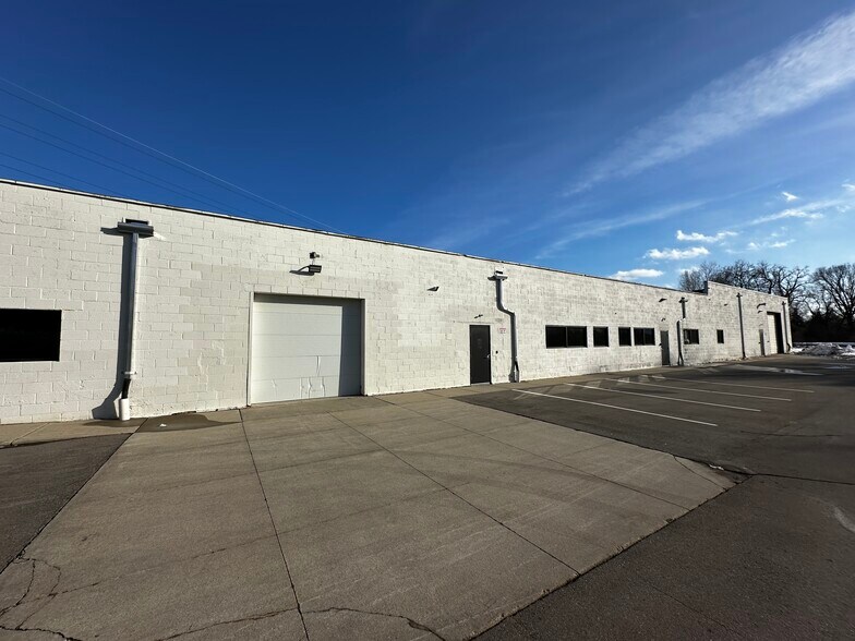More Photos Of 3155 Bermuda St, Ferndale Manufacturing For Lease