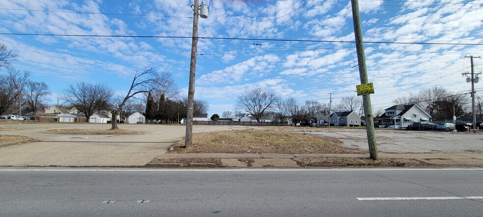 More Photos Of 3421 Taylor Blvd, Louisville Land For Sale