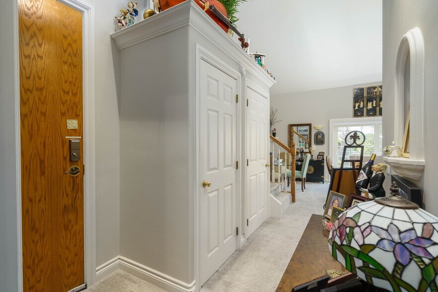 More Photos Of 206 E Liberty St, Milford Office For Sale