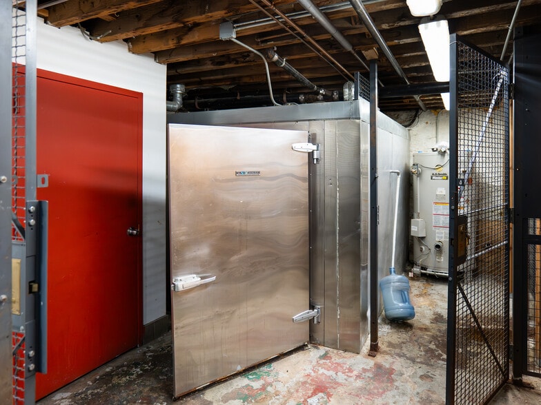 More Photos Of 362 W 23rd St, New York Apartments For Lease