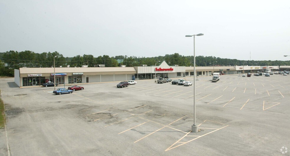 More Photos Of 1100 Armory Dr, Franklin Unknown For Lease